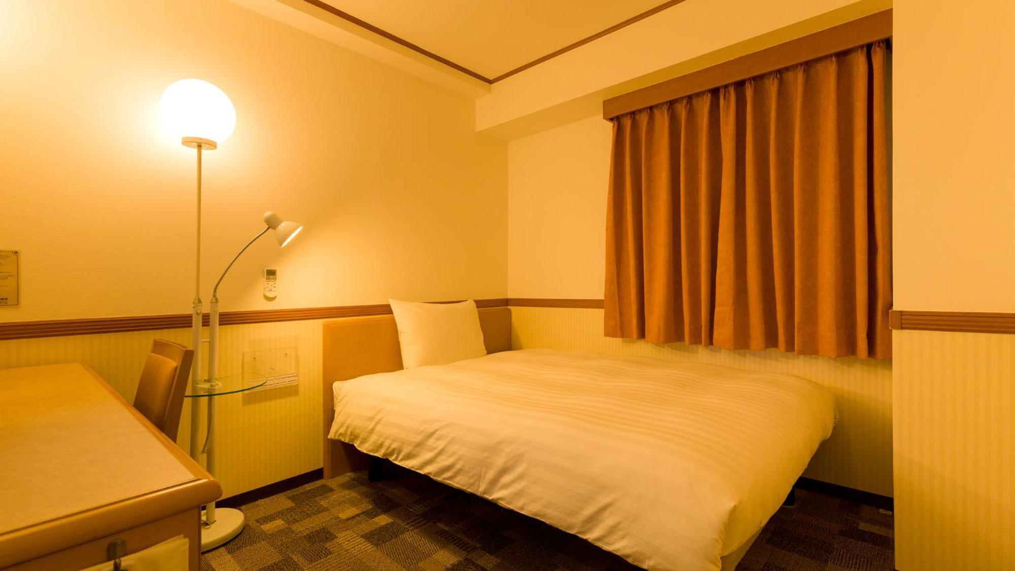 Toyoko Inn Shin-Yatsushiro Ekimae חדר תמונה
