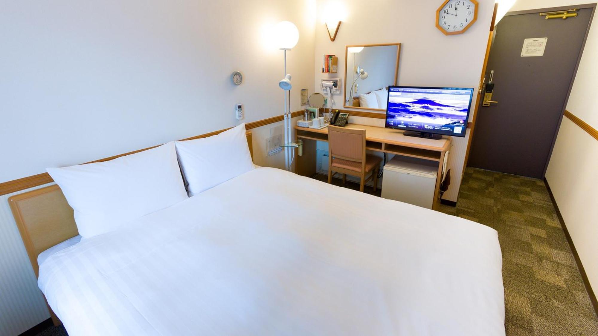 Toyoko Inn Shin-Yatsushiro Ekimae חדר תמונה